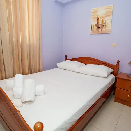 Sunny's Side Sarandë