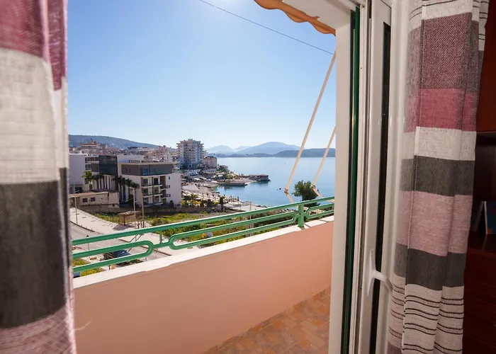 Sunny's Side Saranda