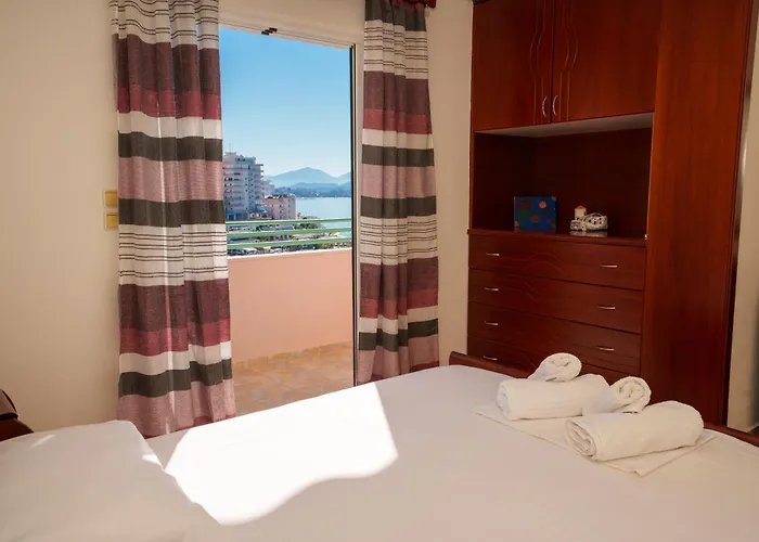 Sunny's Side * Saranda